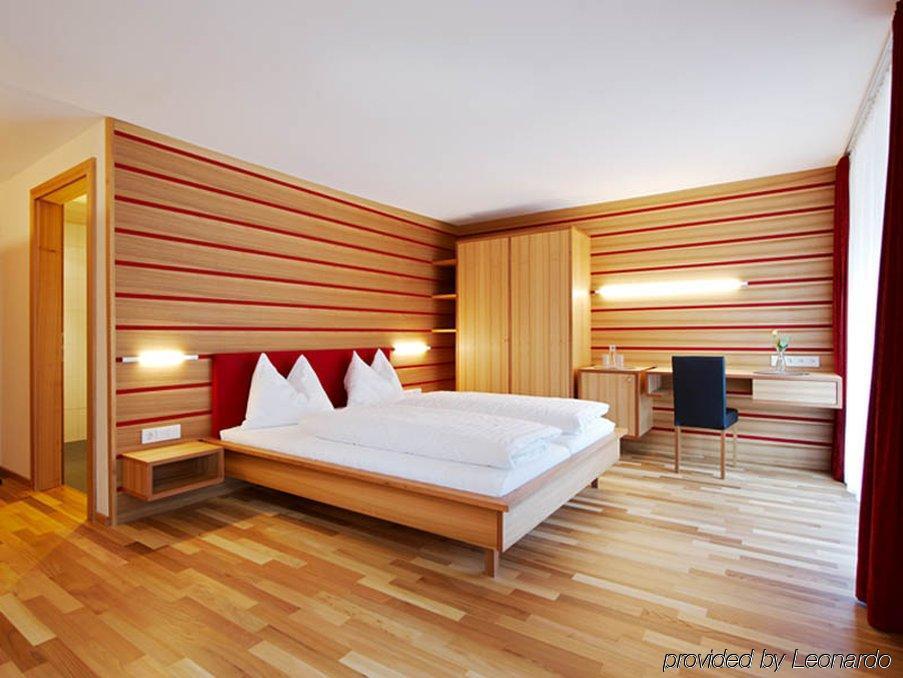 Hotel Kanisfluh Mellau Quarto foto